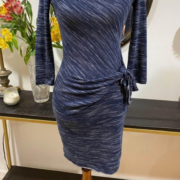 NWT! Max studio- Brand New Stretchy Dress-size XS - Picture 2 of 4